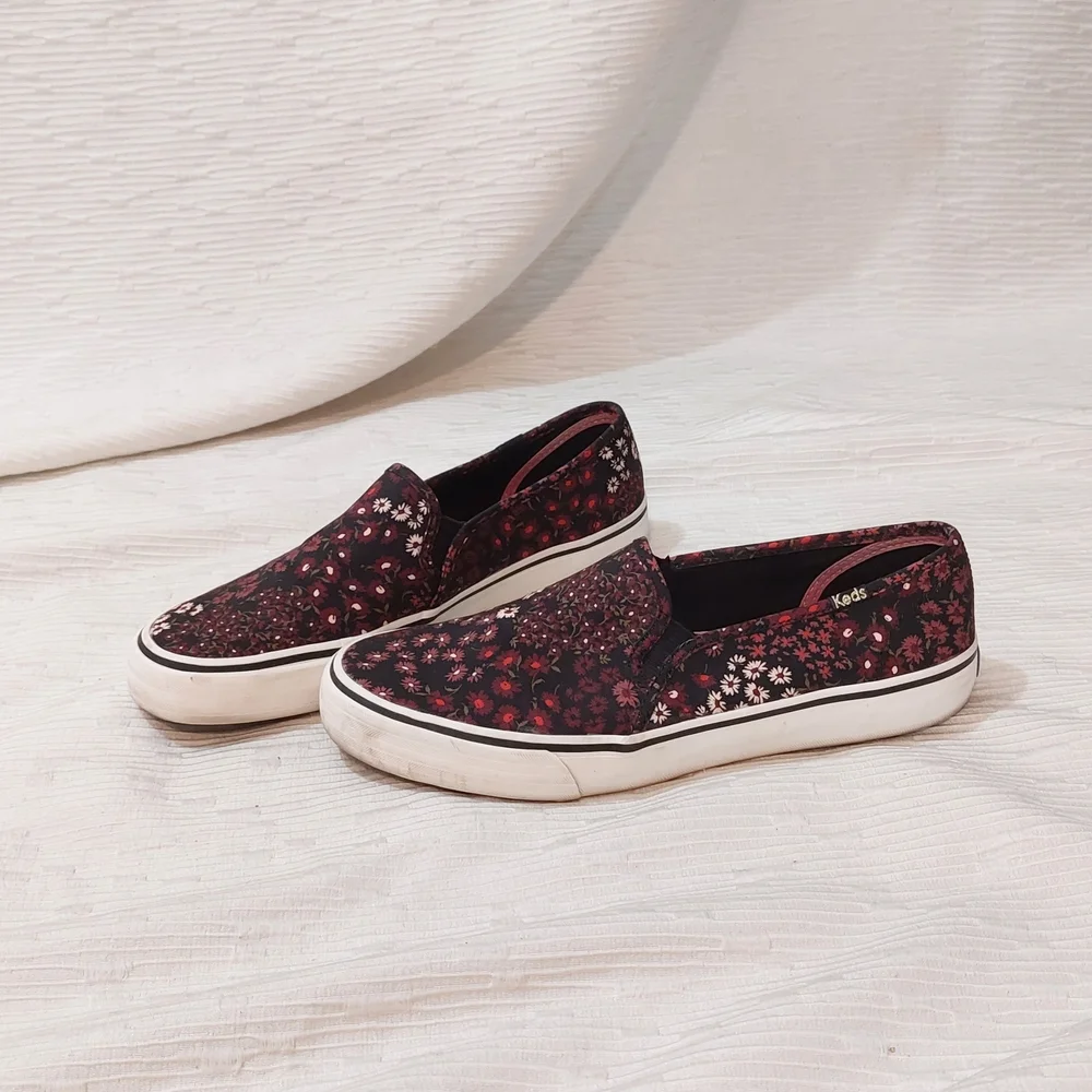 Keds Slip-On Floral Sneakers - Burgundy & Black Size 9